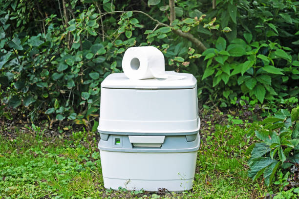 Best Portable restroom trailer rental  in Bartlett, IL