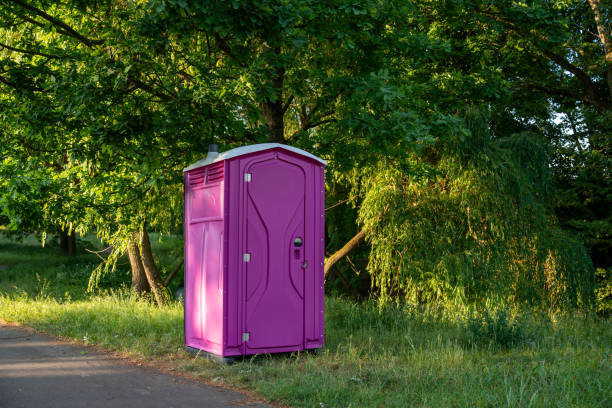 Best Portable restroom trailer rental  in Bartlett, IL